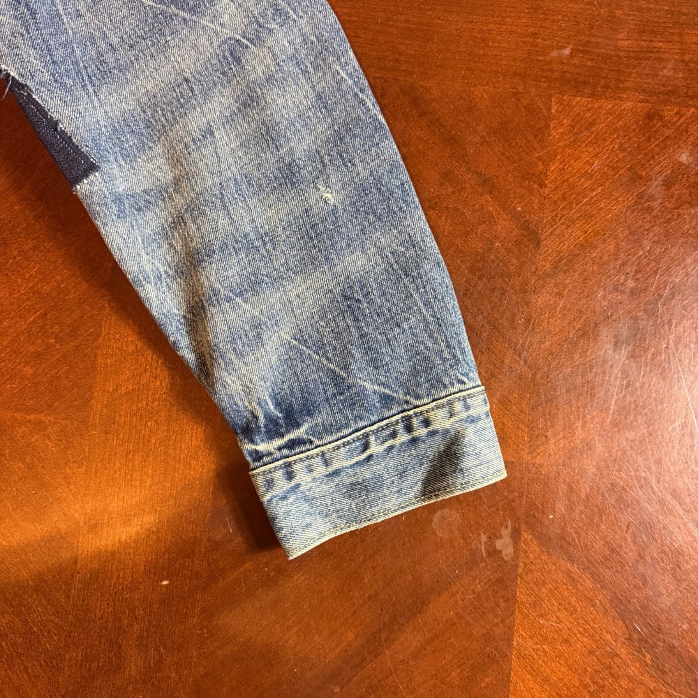 Levi Strauss & Co Mens XL Distressed Trucker Jacket Light Wash Blue 72334-0296 - Picture 8 of 16